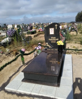 Памятник одиночный 102